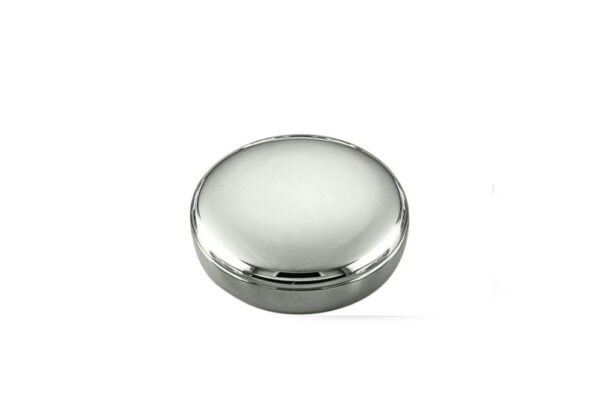 srebrna okrogla skatlica za kozmetiko